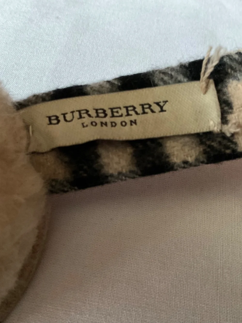 Burberry Nova Check Cashmere & Shearling Earmuff O/S Made in England